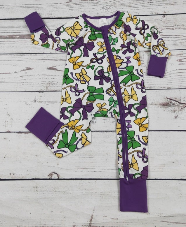 Mardi Gras Bow Sleeper